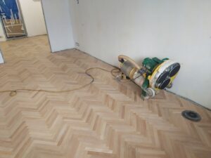 Ремонт и шлифовка паркета